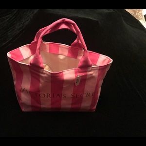 VS Tote